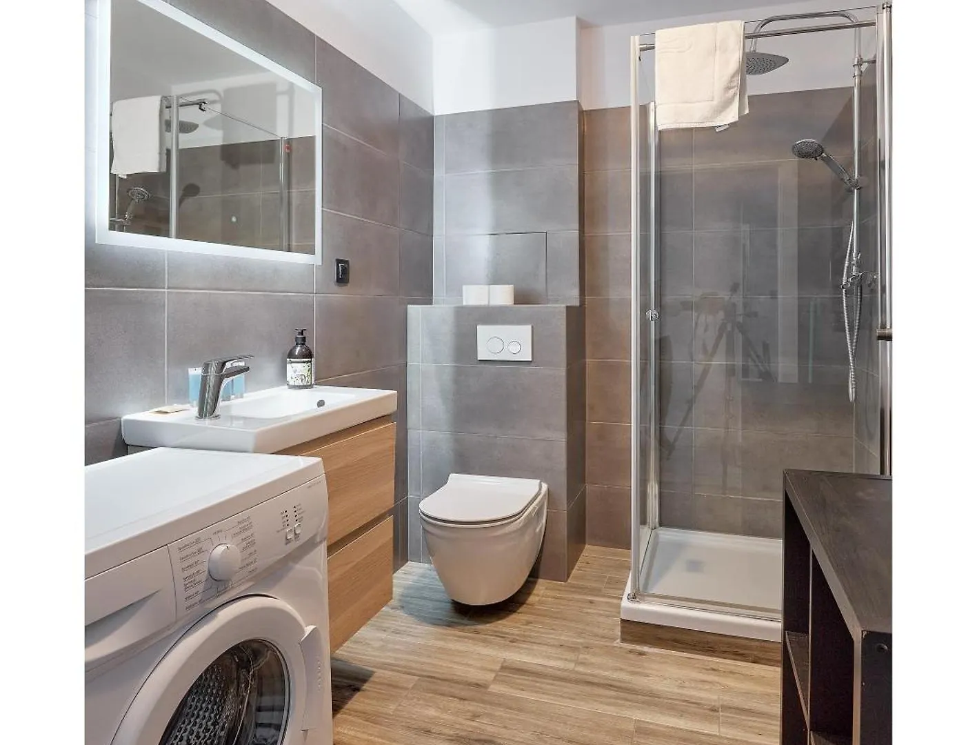 Malta Homely Apartment 波兹南